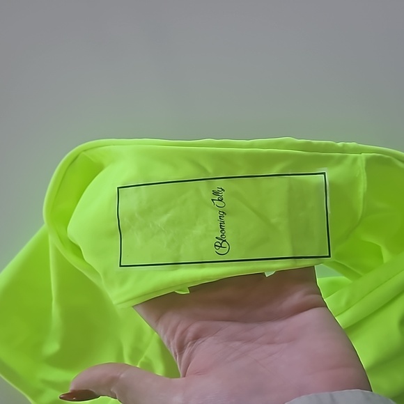 NWT Blooming Jelly | Retro High Waisted Bikini Set Bright Yellow | Womens Medium - Picture 7 of 10